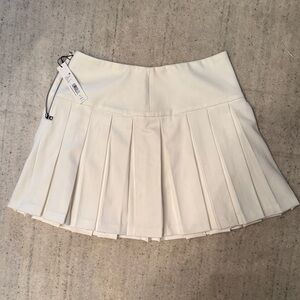 Alice + Olivia White Pleated Mini Skirt
